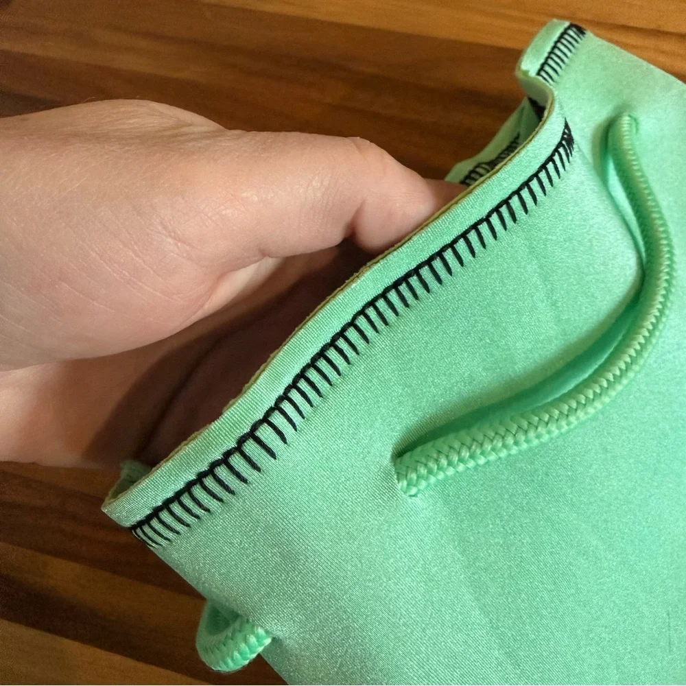 Triangl drawstring Backpack - Picture 5 of 14